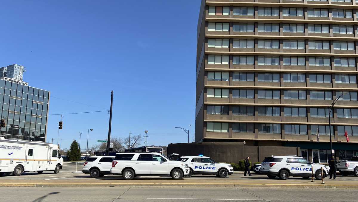 Child hospitalized, man in custody after domestic incident turns into SWAT situation at Queensgate hotel